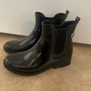 Michael Kors black short rain boots